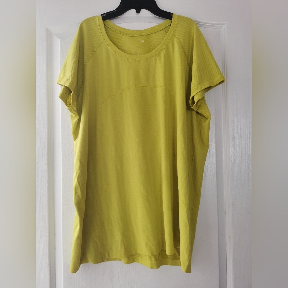Lululemon short-sleeve tshirt size 20, yellow